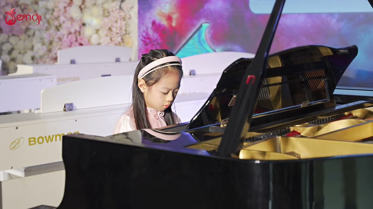 Phan Tuệ Linh - F.J.Haydn - Emoji concert 2025