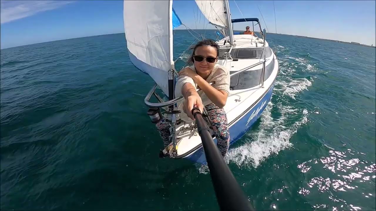 My first time using motor to launch and retrieve MacGregor 26M (HD)