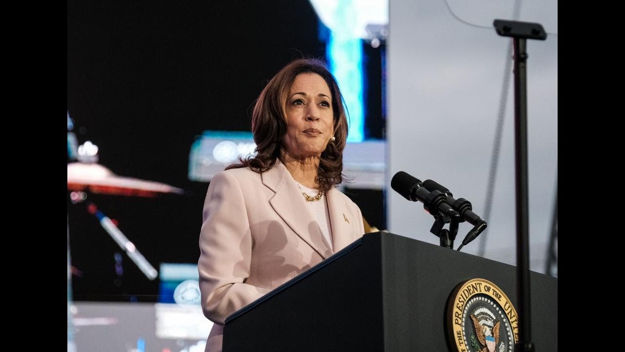 Harris speaks at New Orleans Essence Festival