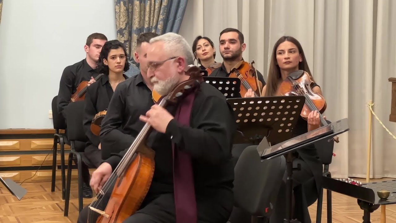 Vivaldi. Cello Concerto d-moll. RV 407