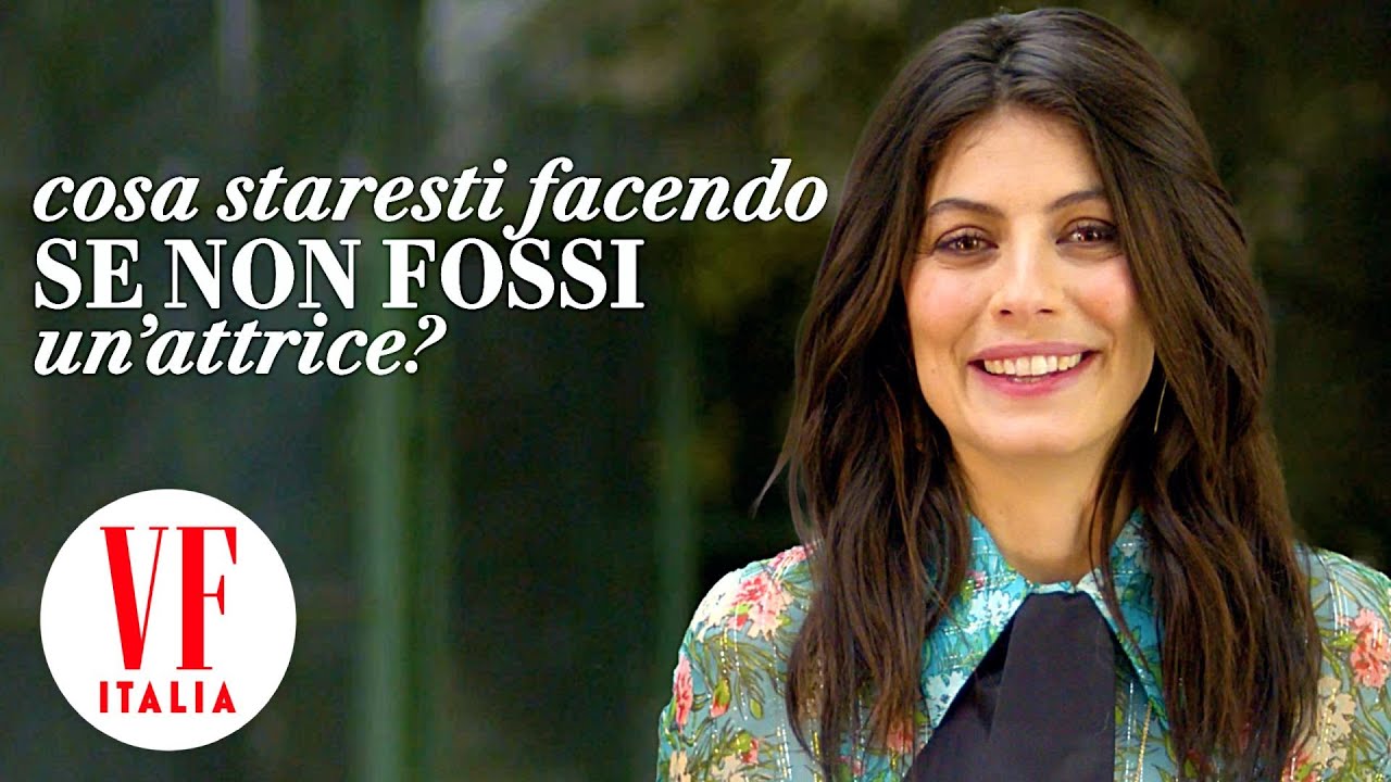 Alessandra Mastronardi risponde a 18 domande in 128 secondi | Vanity Fair Italia
