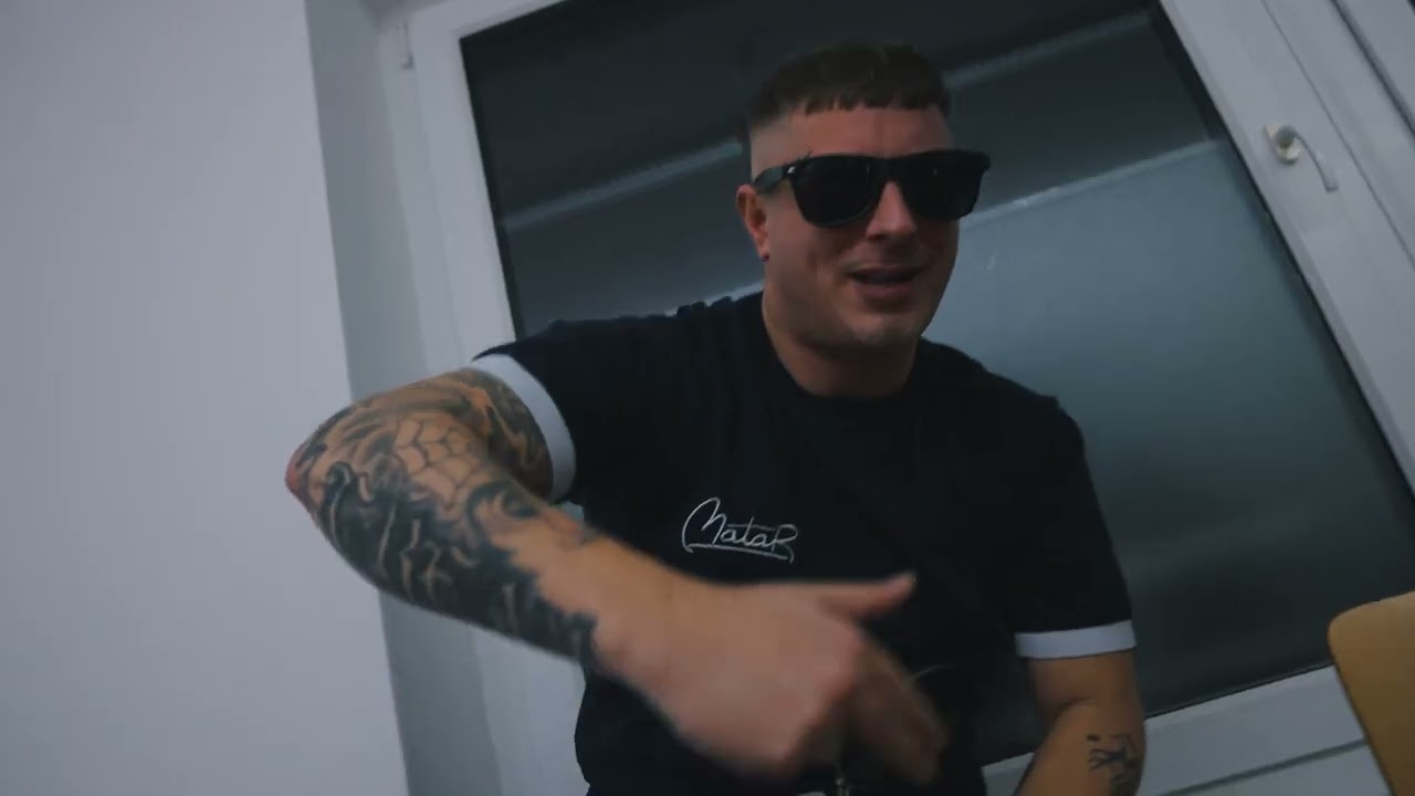 Secret111 feat. TaiMo - KLEBT BLUT