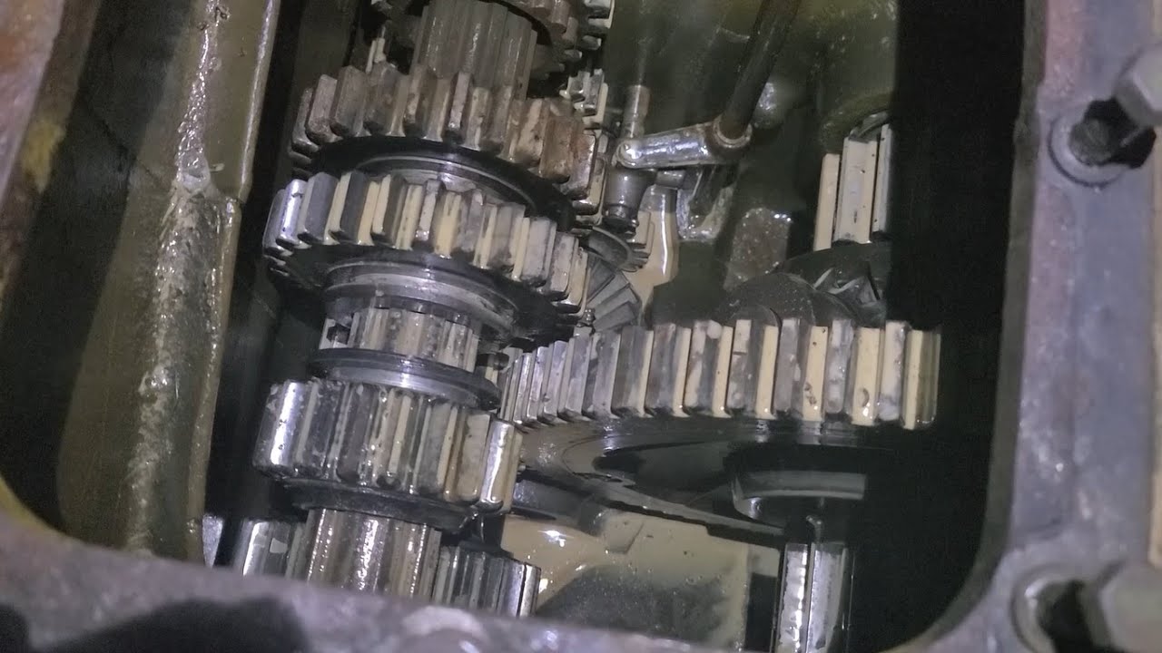 1949 John Deere G Part 3 Restoration - Transmission Disassembly