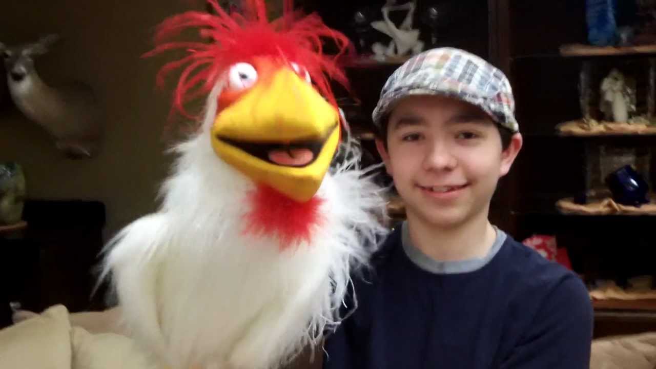 AXTELL CHICKEN PUPPET OPENING!!!! ...oh and my hat's back!