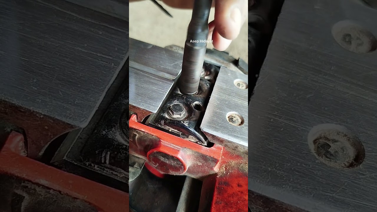 cara pasang pisau planer tangan #woodworking #wood #diy #woodwork #carpenter #tools