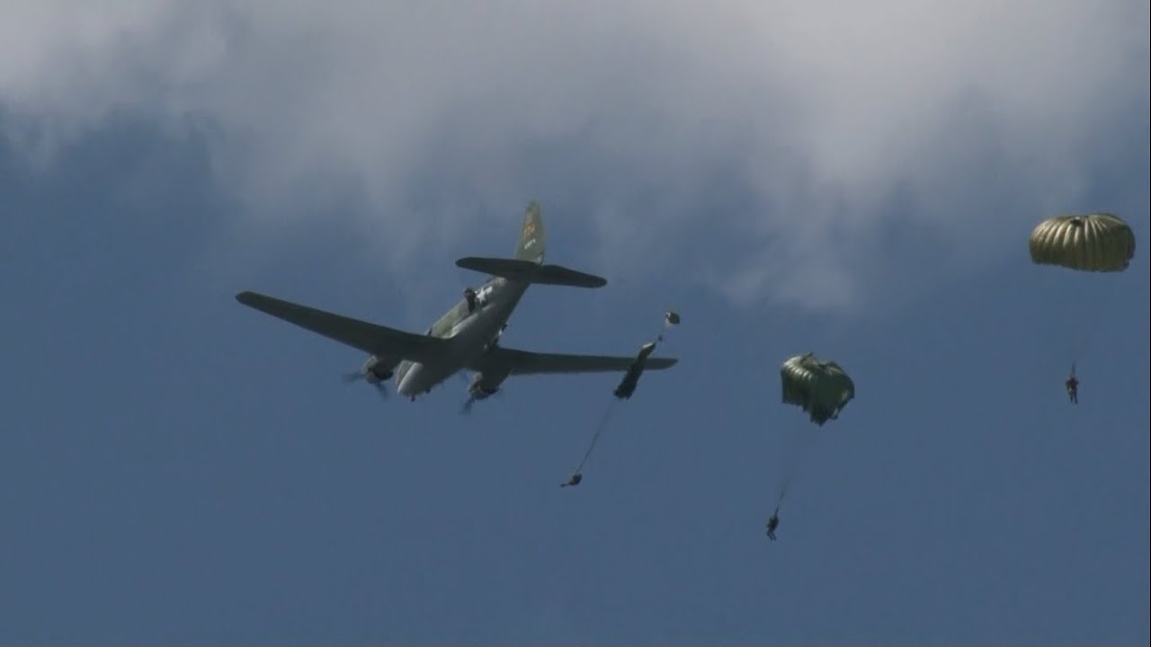 2015 World War II Weekend - World War II Airborne Demonstration Team