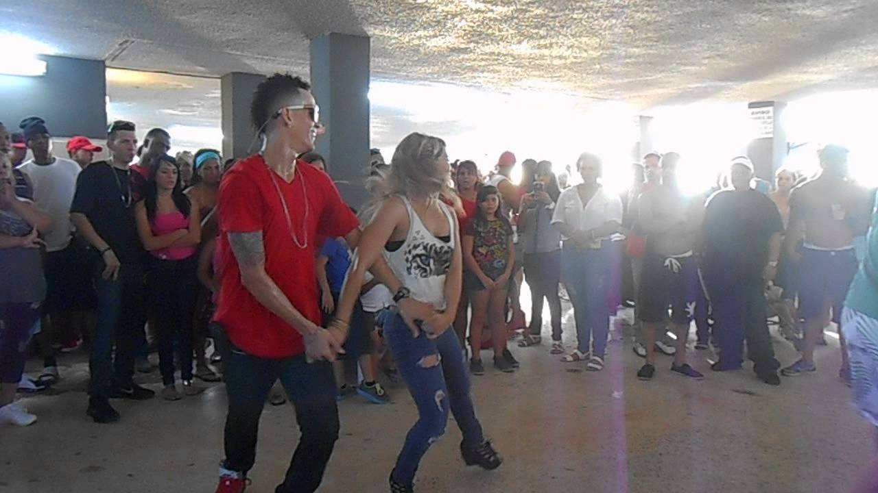 YARALIZ Y JOSELITO EN DORADO LO Q GUSTA