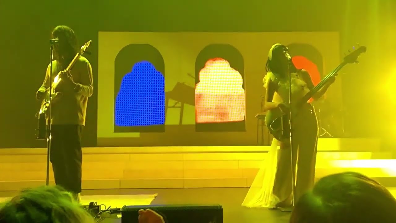 Khruangbin - White Gloves / People Everywhere (Still Alive) - The Met - Philly - 5/21/24