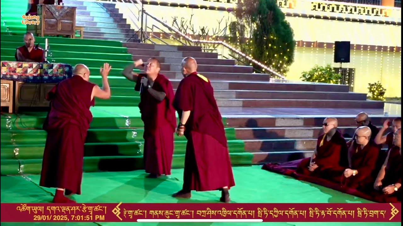 འཇང་དགུན་ཆོས་ཀྱི་ཉིན་མཐའ་མའི་སྲོད་ཆོས་དམ་བཅའ་བ་སྒོ་མང་དང་རྟགས་གསལ་བ་སེར་བྱེས་གྲྭ་ཚང་། ༢༠༢༥།༡།༢༩