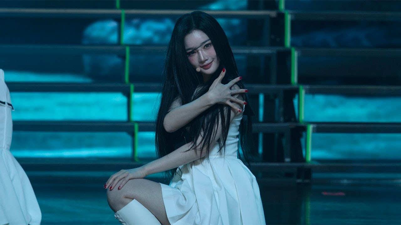 250802 4K tripleS 트리플에스 EVOLution - Invincible 유연 Yooyeon | 직캠 fancam | Macau Concert