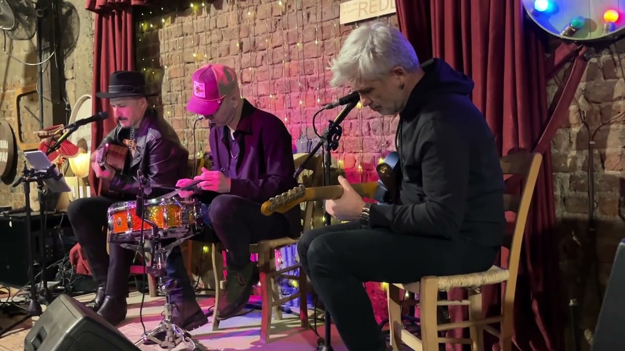 Redd Mini Konser - Şimdi Seni Bulsam (30.11.2025)