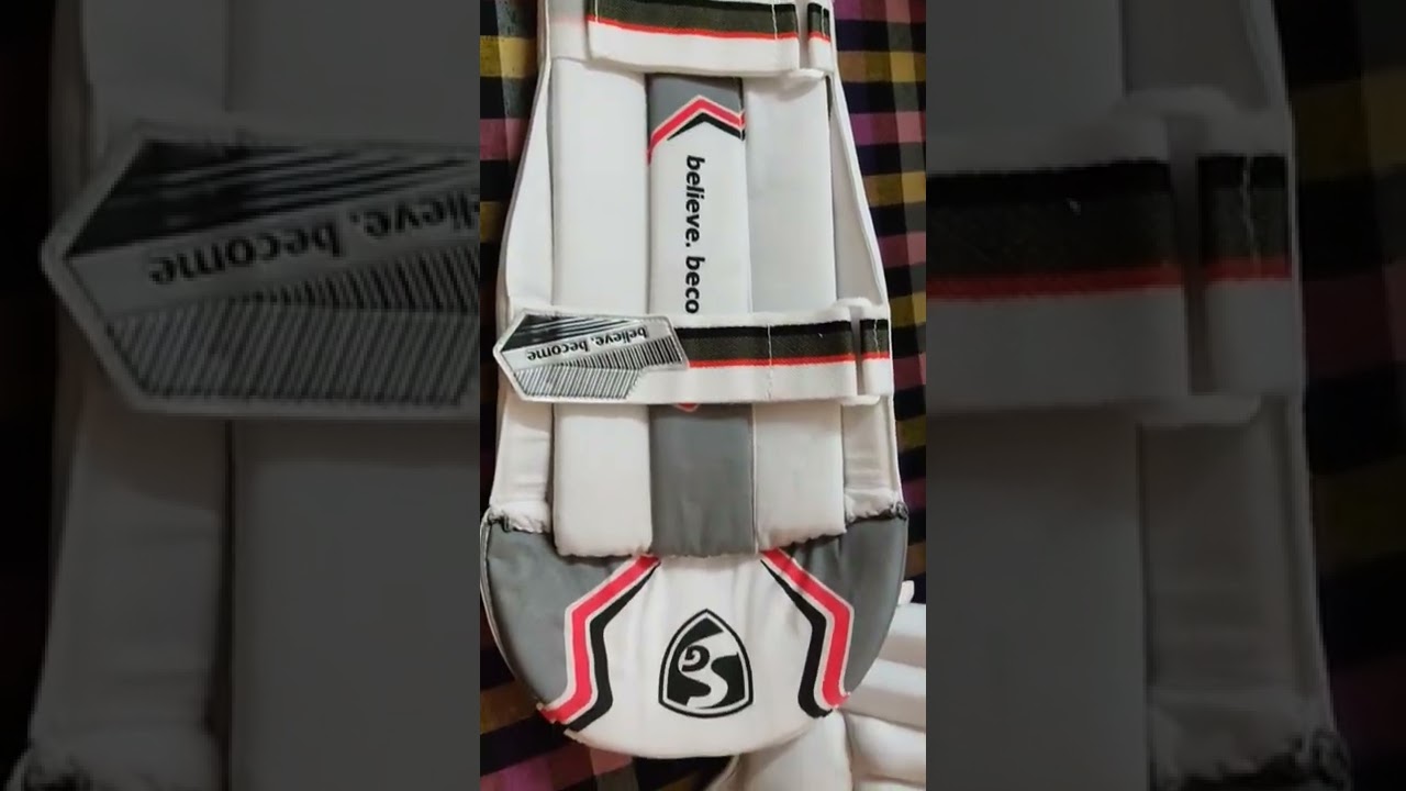 SG CLUB wicket keeping pads.