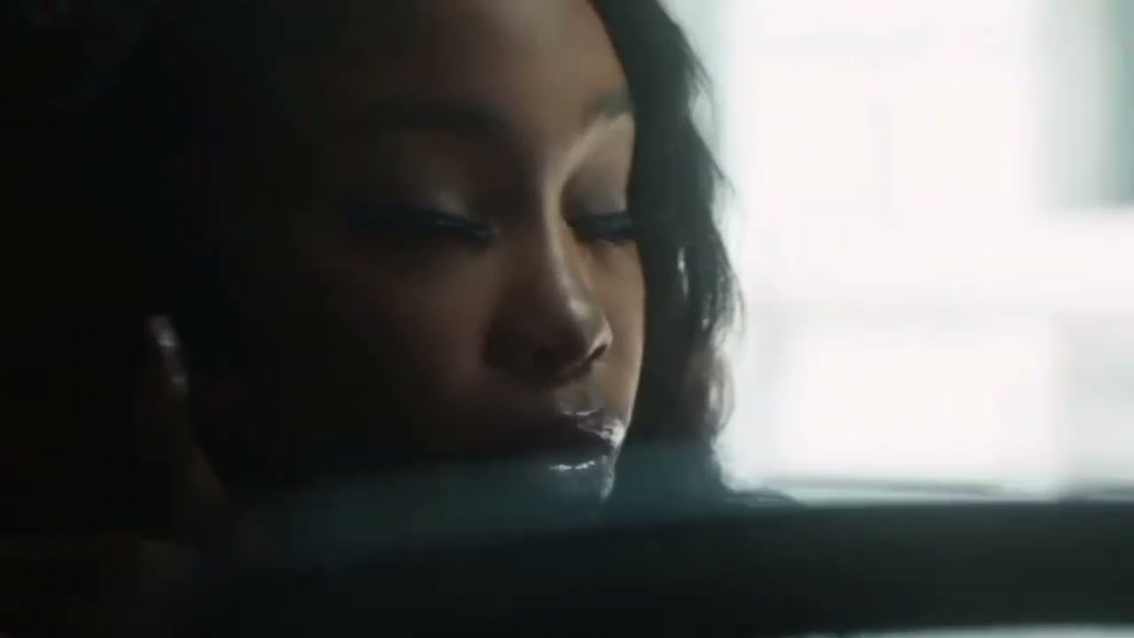 Sza - Snooze Ft.Nicki Minaj Justin Bieber [MASHUP]