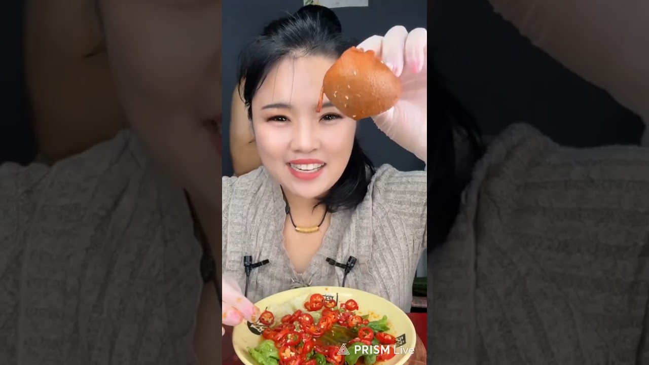 Delicious hot mukbang 🔴