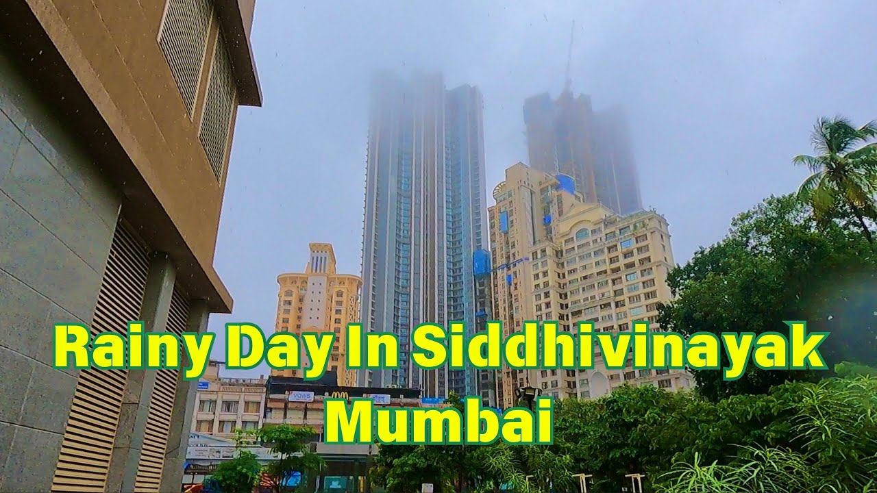 Mumbai #viralvideo| Rainy day in Prabhadevi area | Siddhivinayak Metro Station | | Mumbai | India.