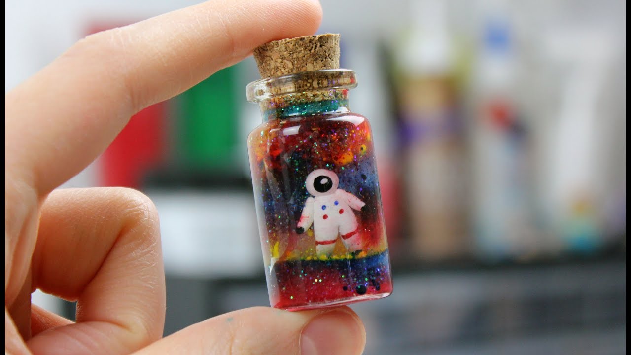 How to make a mini ASTRONAUT in a NEBULA bottle (with unexpected side effects) I Polymer Clay/Resin
