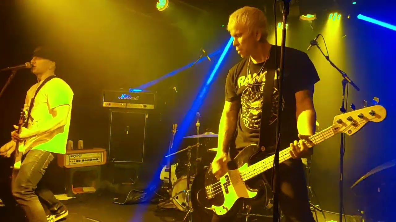 Häiriköt - Rock'n'roll tekee kuolemaa