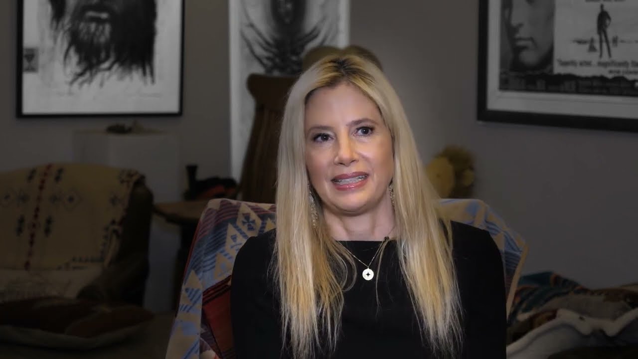 As I see IT - Mira Sorvino