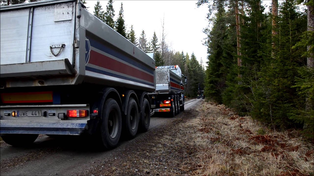 Volvo EW140C och Scania R730 8x4