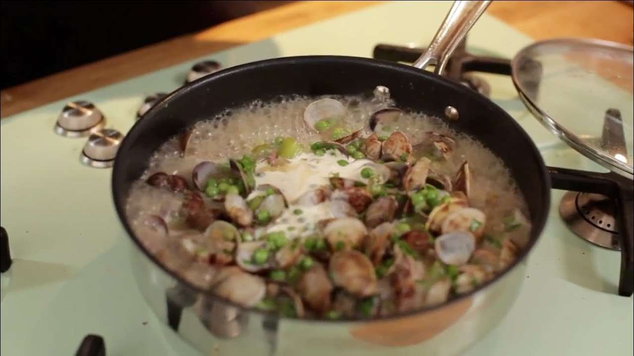 Wheat beer clams and beer bread | The Craft Beer Channel