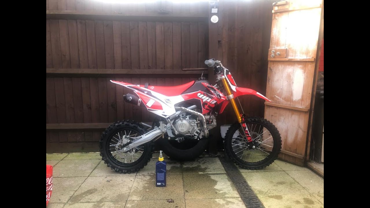 MX with SJ - taking the Welsh Pit Bike 190cc (WPB 190 Beast) for a spin round the field