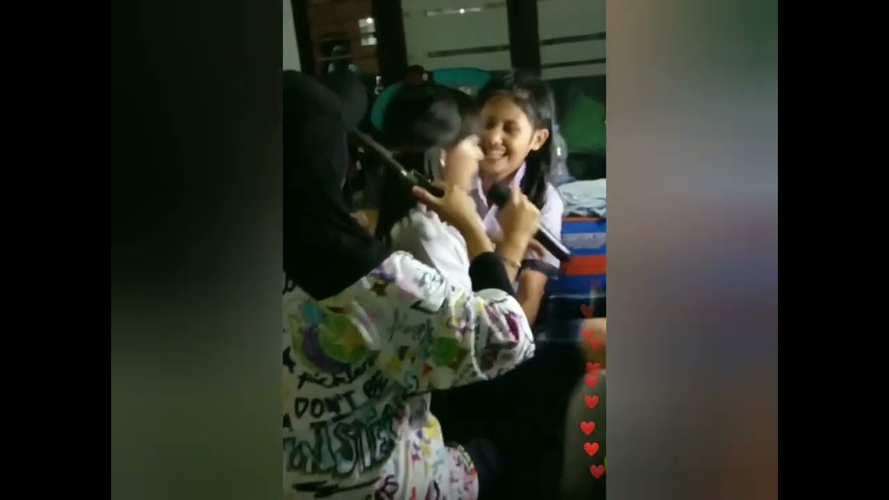 Moment Sridevi-Eby-Basmalah nyanyi di lokasi syuting magic5
