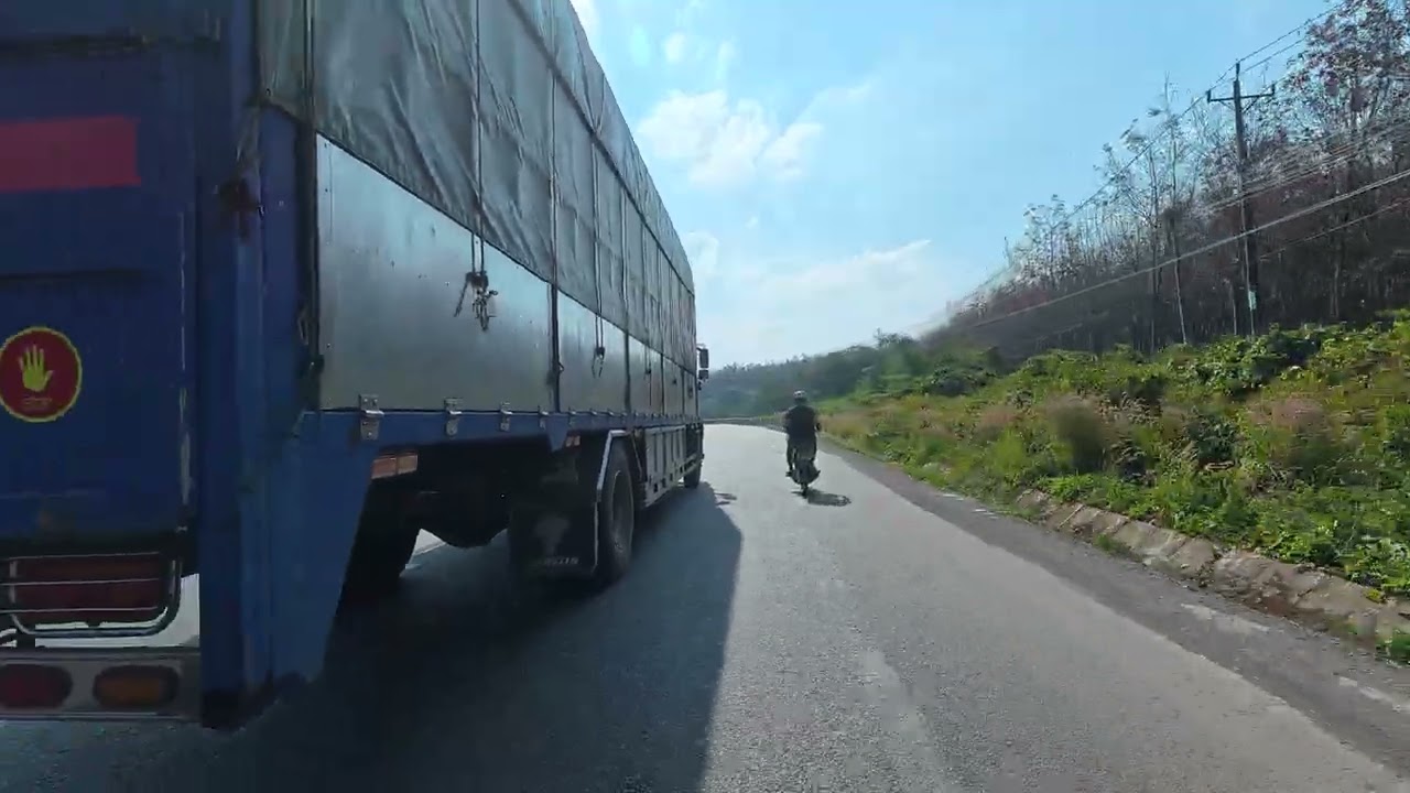 퇴직 후 발길이 닿는 그곳으로 떠나는 투어 호치민 - 부온마투옷 clip 10 #오토바이투어 #오토바이 #투어라이딩 #osmoaction6 #베트남 