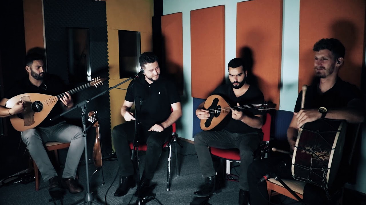ΝΙΚΟΣ ΚΑΡΚΑΝΗΣ ~ΔΙΑΜΑΝΤΟΠΕΤΡΕΣ ~ (ΜΟΥΣΙΚΗ ΧΡΗΣΤΟΣ ΣΤΙΒΑΚΤΑΚΗΣ)