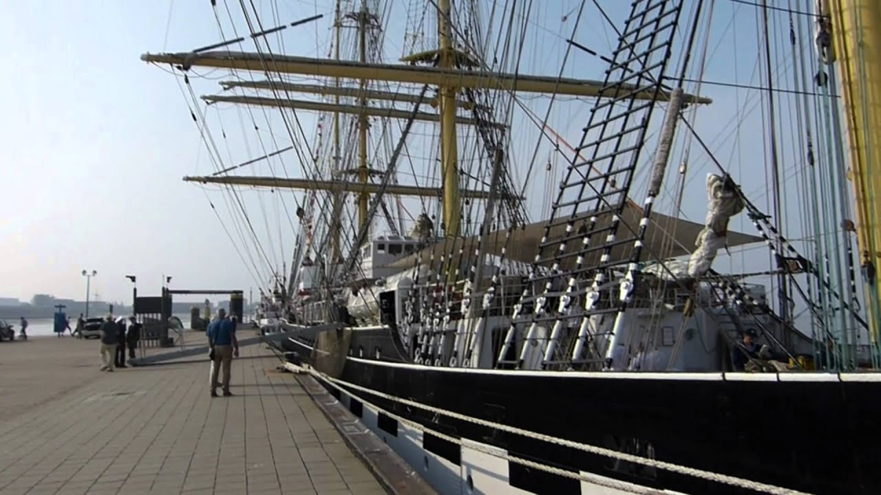 Segelschiff KRUSENSTERN / KRUZENSHTERN / Крузенштерн in Bremerhaven, 7.7.2012