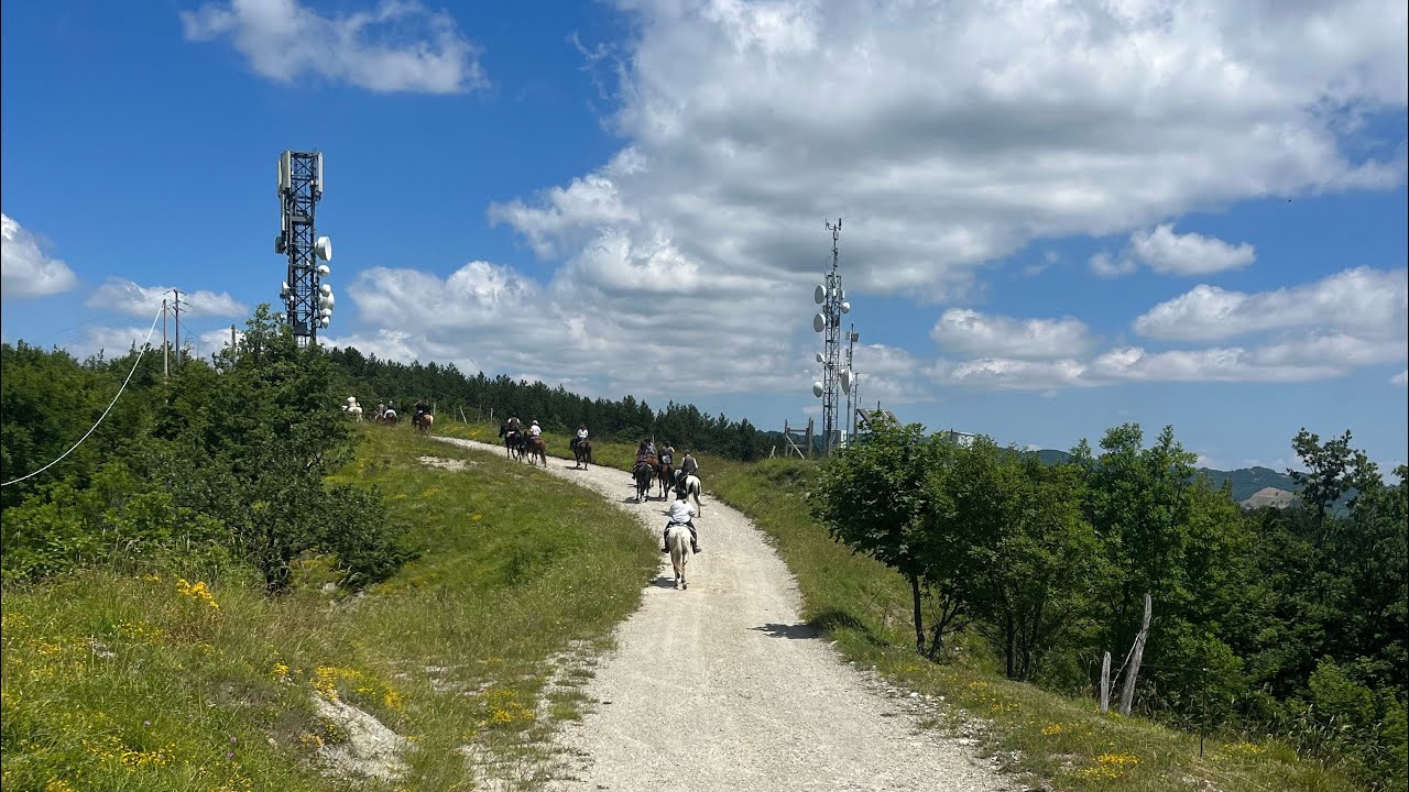HORSE RIDING ADVENTURES  RAVENNA a BADIA TEDALDA da Leo Dori