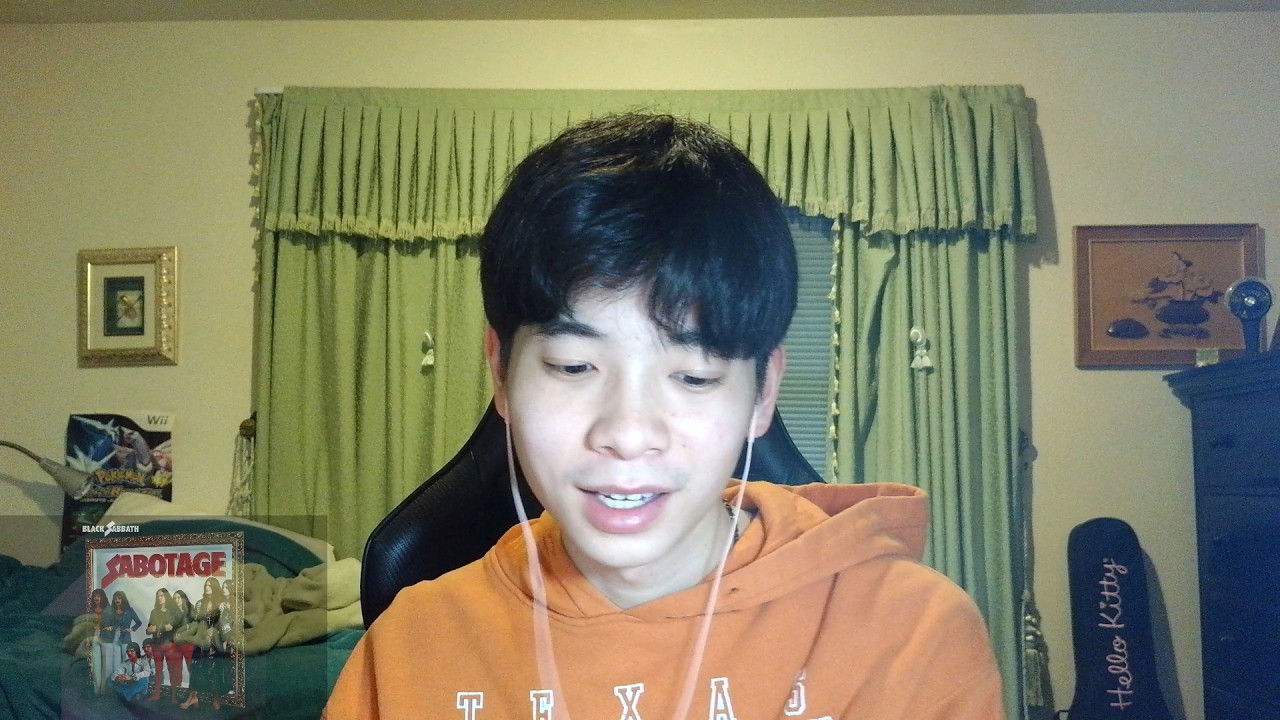 Guitarist reacts to Black Sabbath - Symptom Of The Universe REACTION