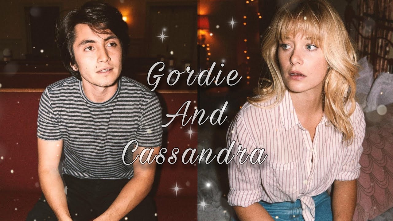 Cassandra And Gordie | The Society | Hold On