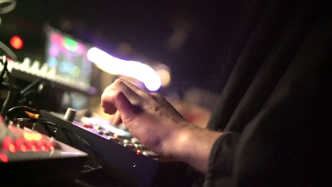 We Must feat. Shxcxchcxsh @ GiGAGiG - Cocoliche
