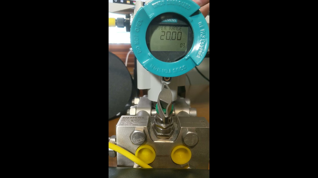 Setting up a Siemens P320 Differential Pressure Level Transmitter