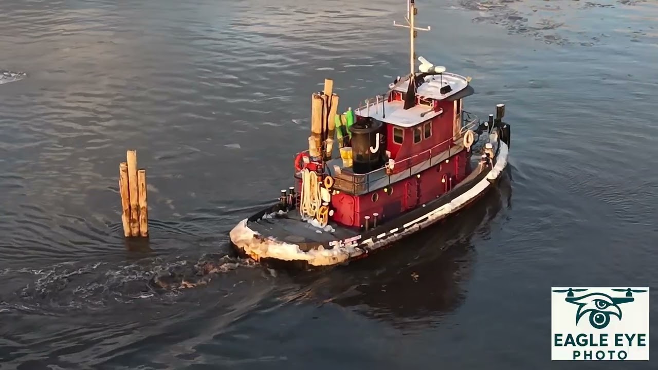 Verplank Tug Clearing Ice