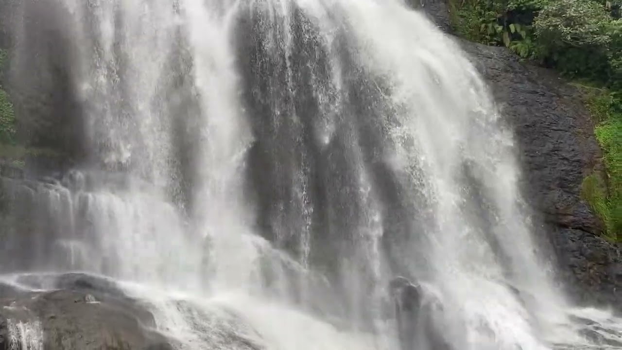 Suara air terjun yang menyejukan no copyright 
