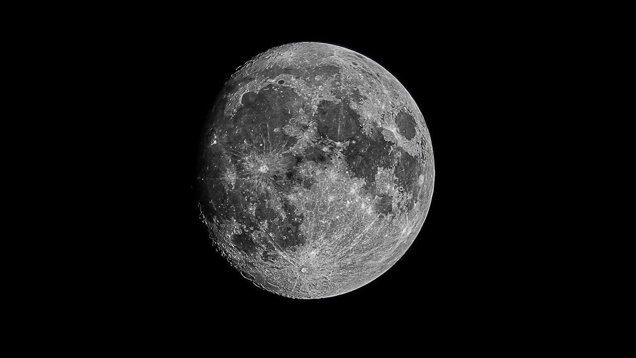 Photoshop Beginner Stacking The Moon Tutorial