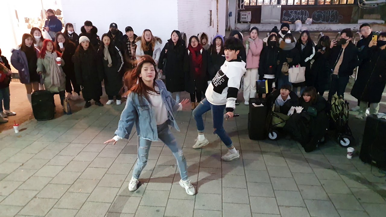 20191205. MYM🤗. BTS 'BOY WITH LUV' COVER. FANTASTIC DUO, BEAUTIFUL BUSKING.