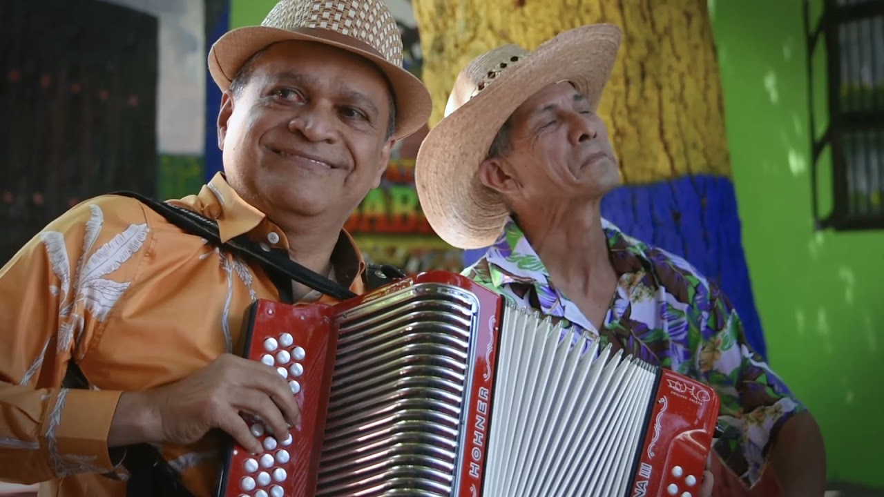 No lo puedo comparar - canta Juan Piña - acordeón Carlos Rodriguez -  compositor Chelito de Castro.