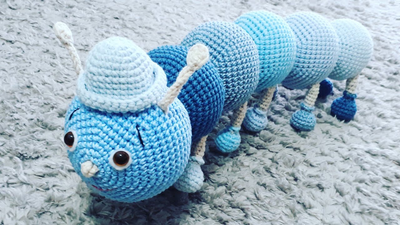 Centopeia juju em amigurumi