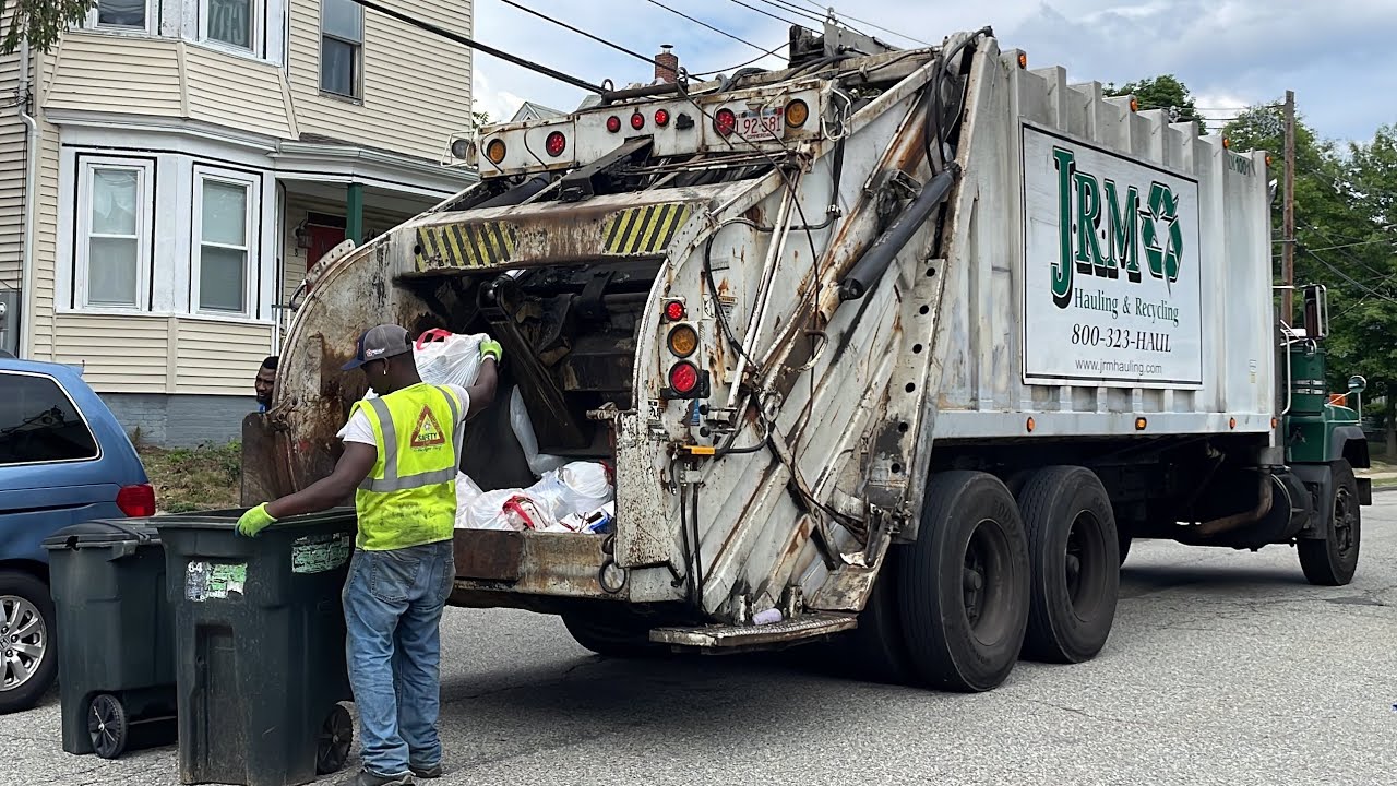 JRM Mack RD Leach 2RII Rear Loader Garbage Truck on Manual Trash