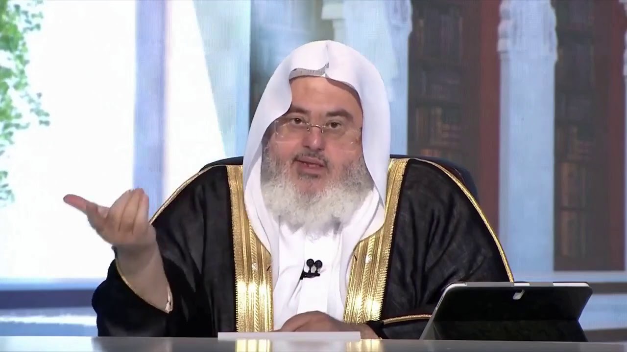 الشيخ محمد صالح المنجد/ ما هي صيغ التشهد في الصلاة ؟ وما هو أشهرها ؟