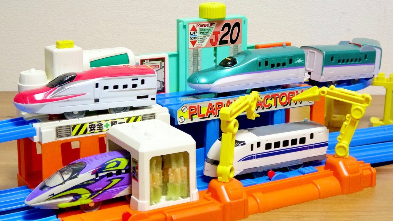お宝やん☆プラレール たのしい列車工場 J-20 中古で購入☆トラバーサーとか最高のギミック☆洗車場や整備工場も☆