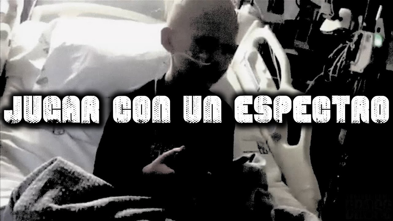 Jugar con un espectro