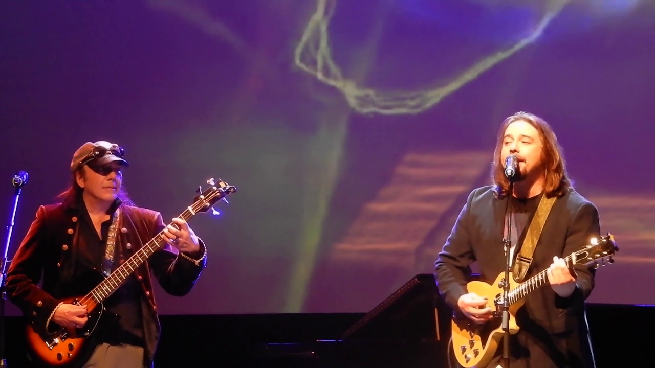 Corky Laing Plays Mountain = Theme For An Imaginary Western 4/28/1