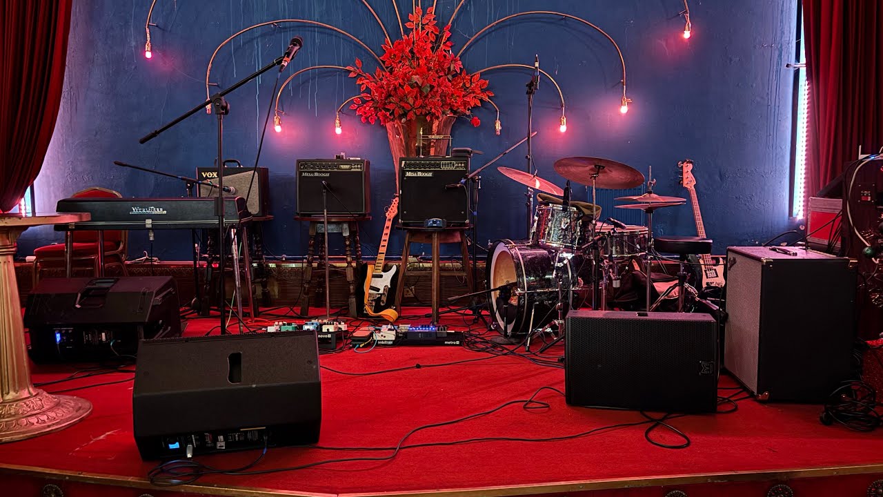 My New Band Believe - Love Takes Miles (cover) @ Rivoli Ballroom (11.12.25)