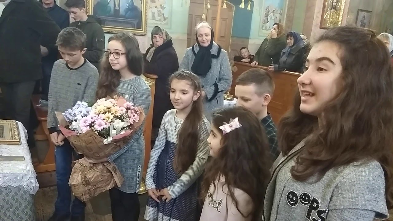 Привітання Отца Феодора з 70 літтям село Лохово.