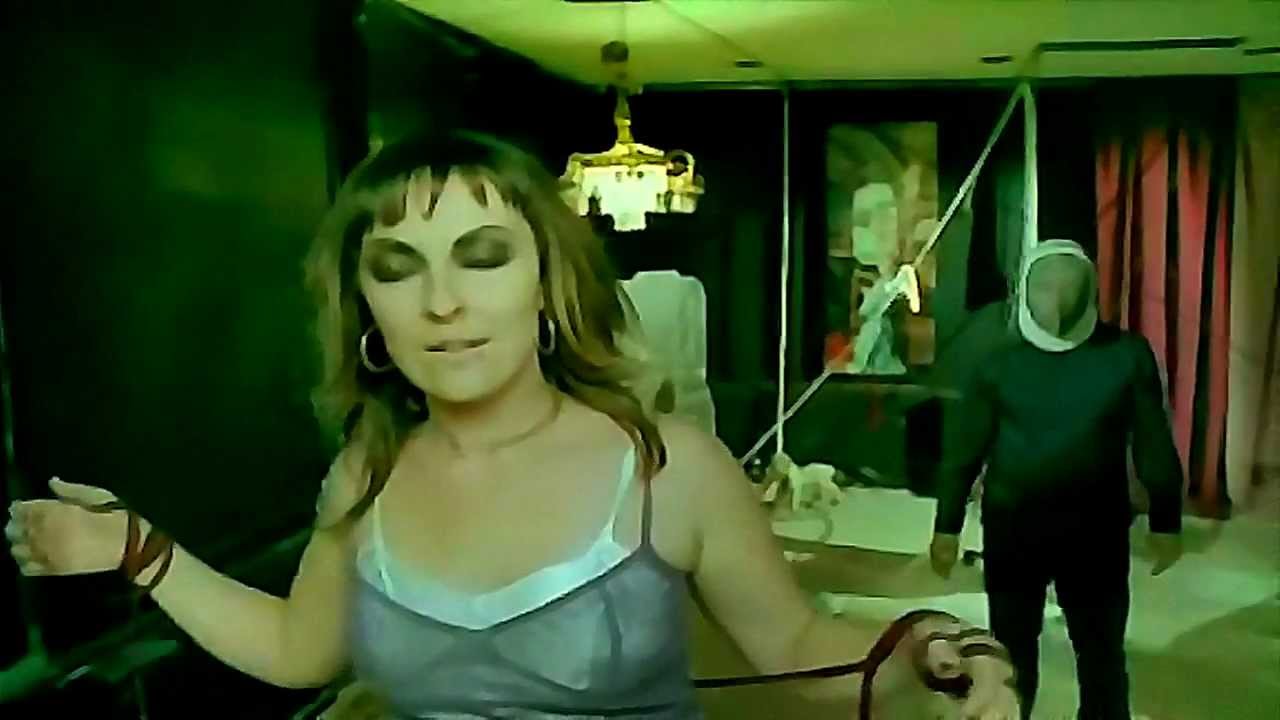 &Mu;&pi;&lambda;έ - &Tau;&omicron;&nu; ί&delta;&iota;&omicron; &tau;&omicron; &Theta;&epsilon;ό - OFFICIAL VIDEO (HQ)