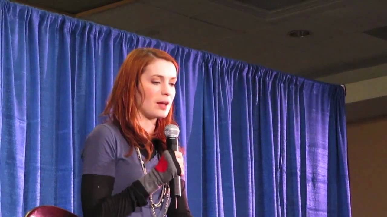 Felicia Day-On Date My Avatar
