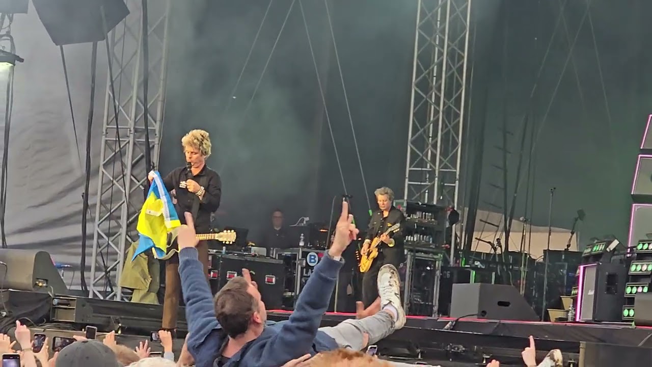 Green Day - Jesus of Suburbia (live @
